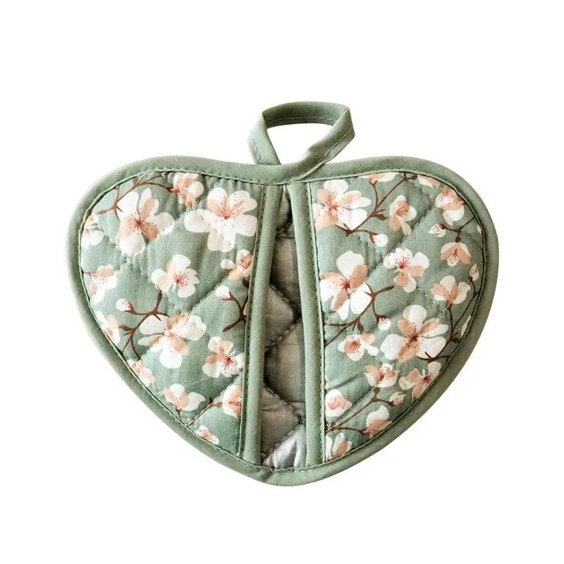 Květinové bavlněné tištěné pekařské rukavice pro domácí použití Kuchyňské odolné Srdíčkové držadlo Izolační podložka