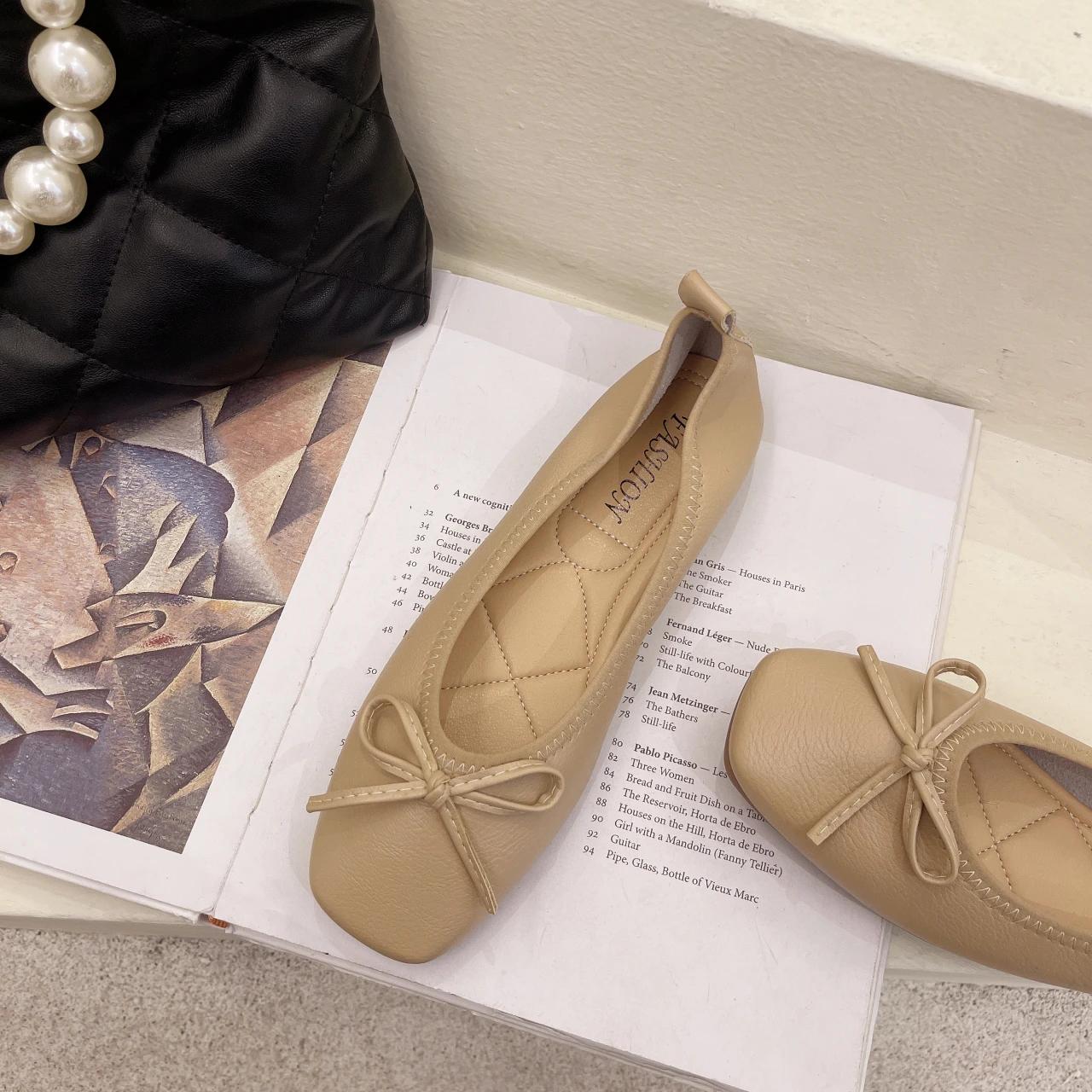 

Женские туфли-лодочки Осенние балетки Женские туфли-лодочки с завязками на щиколотке Мокасины с круглым носком и бантом Мягкие удобные неглубокие 39