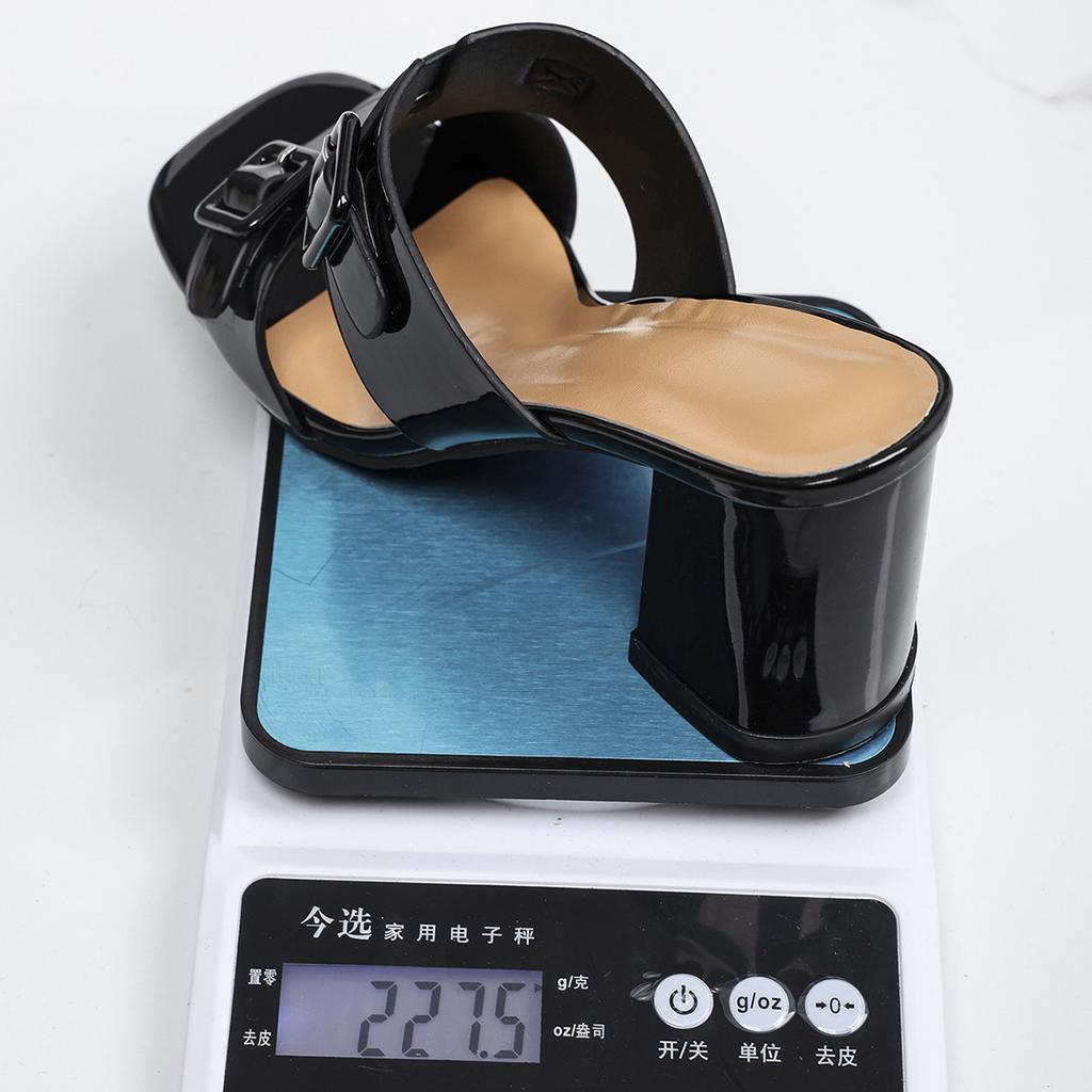 Damen Sommer neue Übergröße Gürtelschnalle europäische und amerikanische Damen Sandalen mit quadratischer Zehenpartie und hohen Absätzen