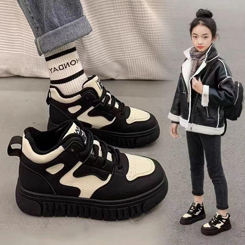 2025 autumn and winter new girls' shoes medium and older children's soft-soled sports shoes girls trendy running shoes fleece non-slip shoes
