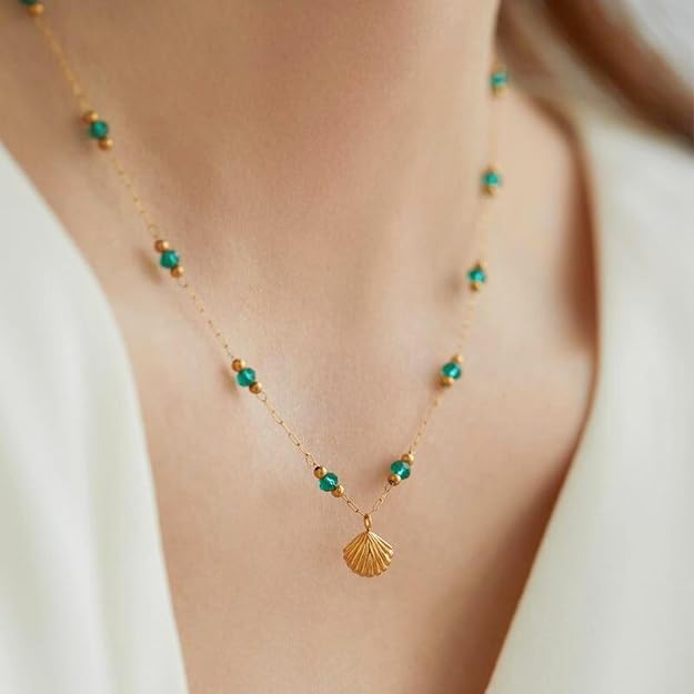 Beachy Green Beads Shell Pendant Necklace for Women