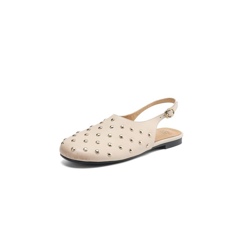 Fashion New Summer Sandals Genuine Leather Round Toe Sandals for Women Low Heels Fashion Rivet Sandals Ladies Shoes Women Flat Shoes