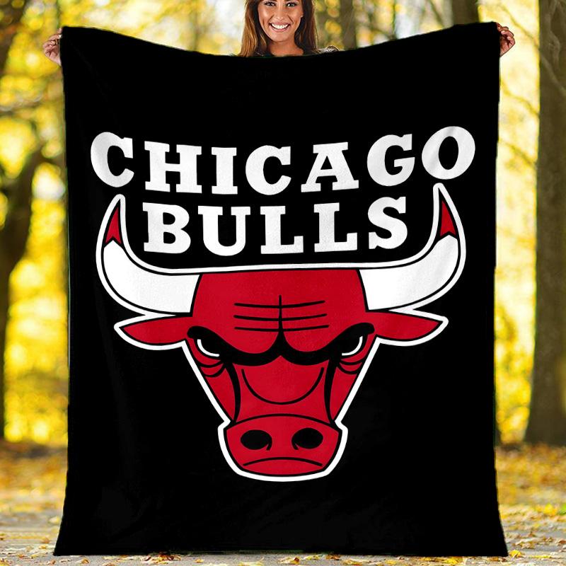 1 szt. Koc tematyczny Chicago Bulls - Nadruk cyfrowy, Poliester, Przytulny na wszystkie pory roku, Idealny na zewnątrz i w podróży
