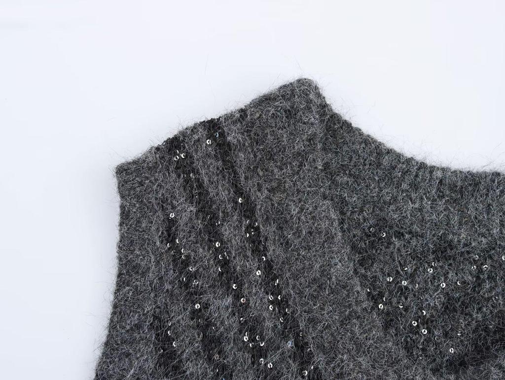 Spring 2025 Women's European V-neck Striped Lurex Knit Sleeveless Vest