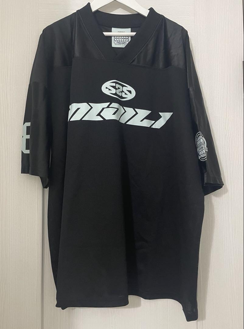 

[Б/У] Очень мало униформ SHINee ONEW в продаже