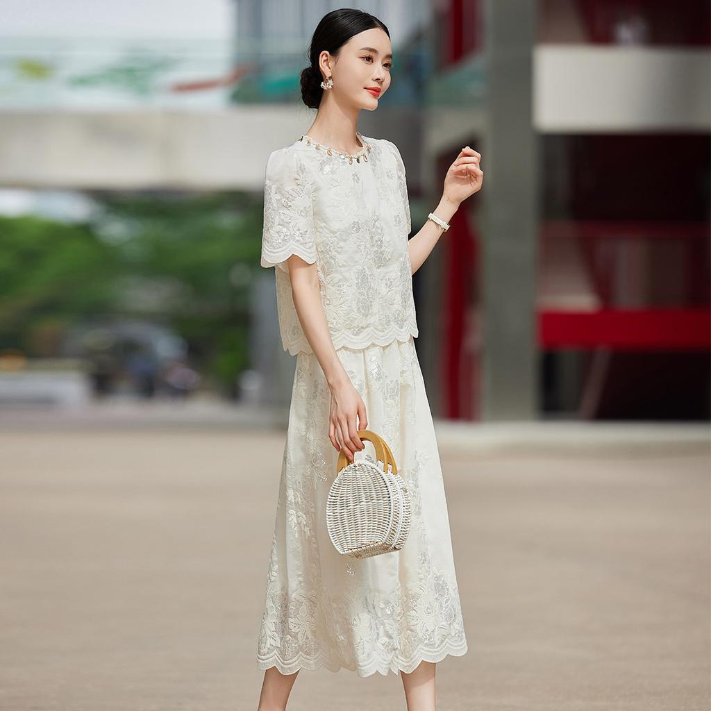 2025 Summer Embroidered Lace Two-Piece Set with Beaded Collar