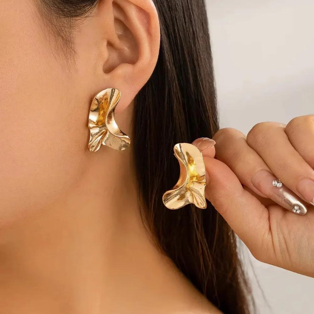 Exaggerate Trendy Liquid Lava Metal Heart Drop Stud Earrings for Women Charm Geometric Irregular Folds Party Jewelry Accessory