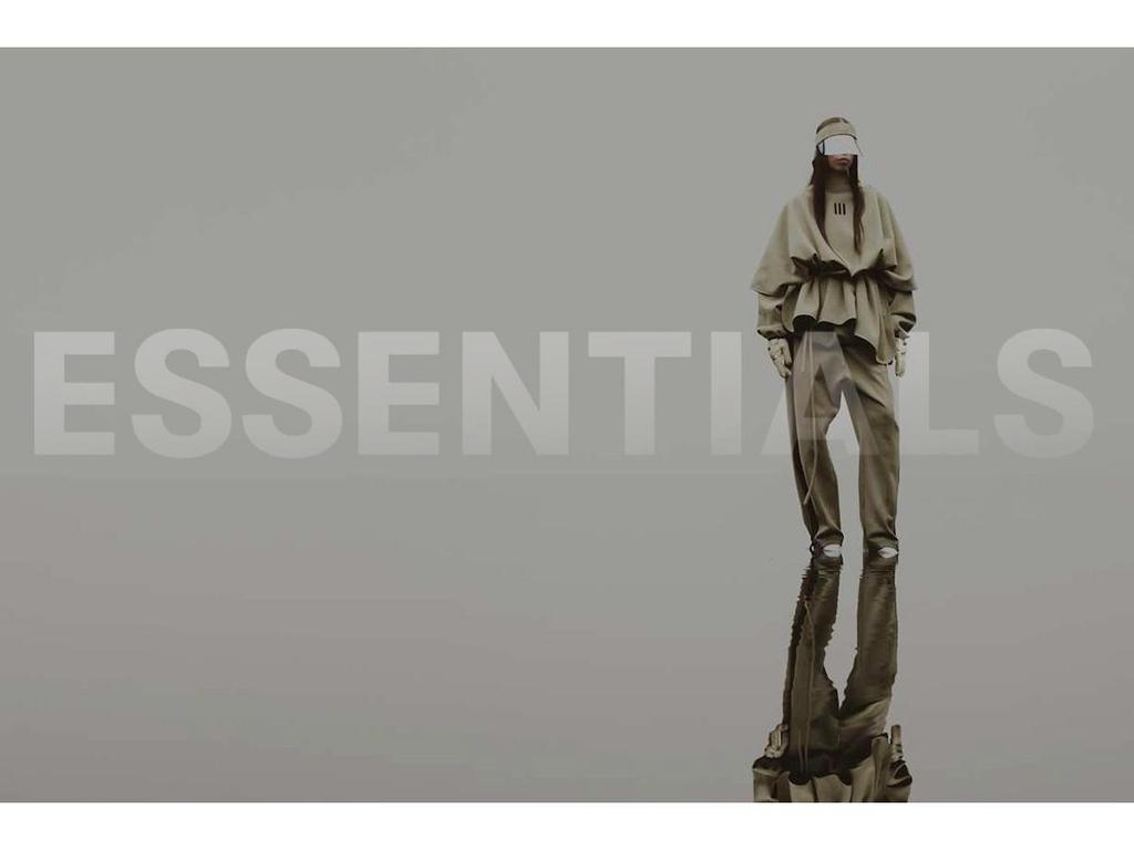 FOG ESSENTIALS Trendy Letter Print Hooded Sweatshirt for Men and Women