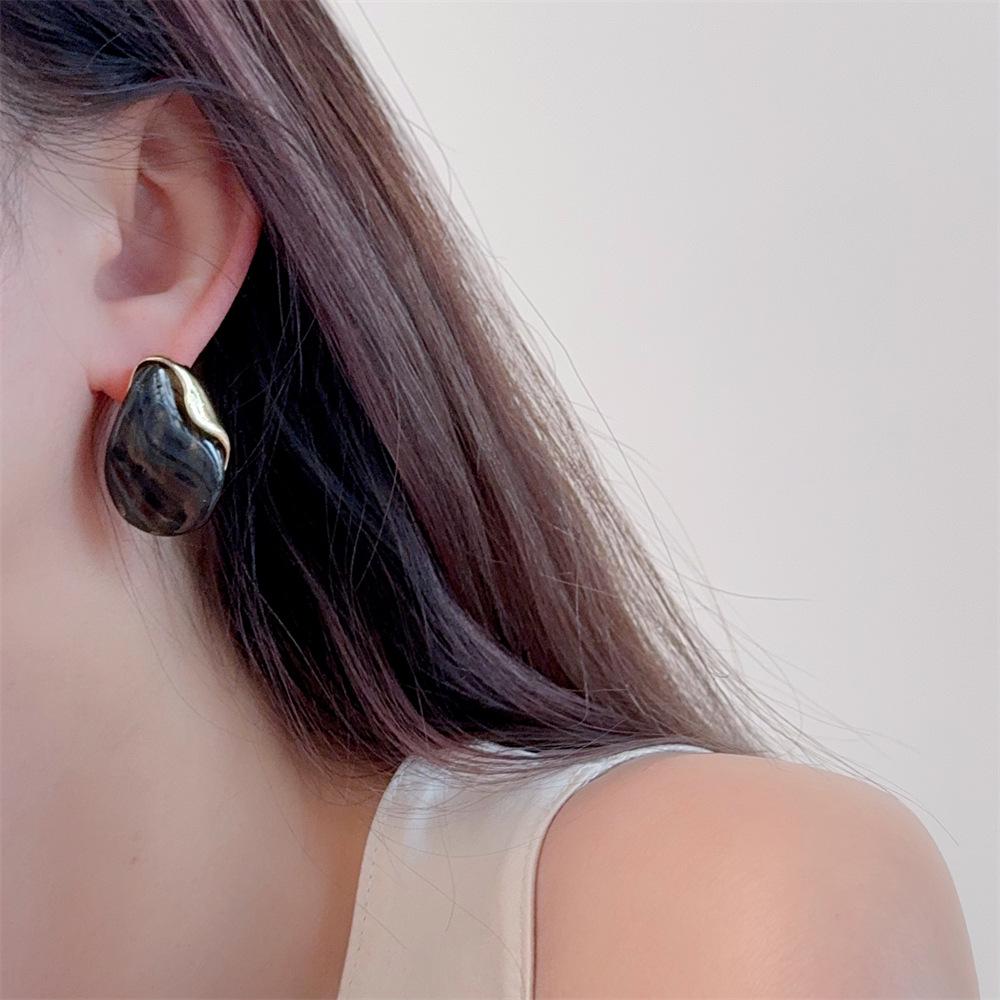 Amber Resin Stud Earrings for Women - Light Luxury Metal Patchwork, 2025 Design.