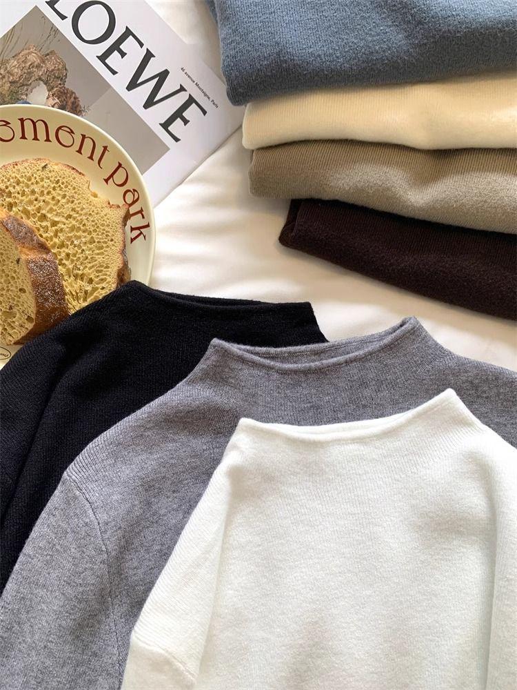 Soft Glutinous Semi-High Neck Velvet Pullover: Slimming Long-Sleeve Knitted Sweater for Autumn