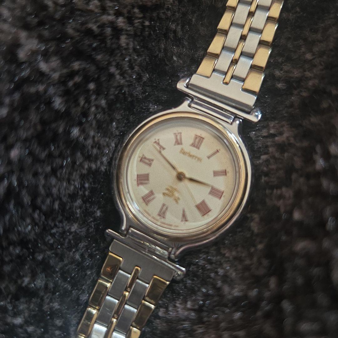 Used Burberrys watch combination color with extra frames