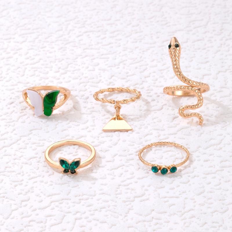 Set mit 5 goldenen Ringen im Retro-Punk-Vintage-Stil mit Schlangen- und Schmetterlingsmotiven (grün)