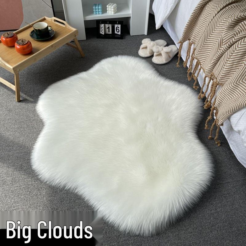 Heart-Shaped Plush Rug for Bedroom & Living Room - Cloud Style