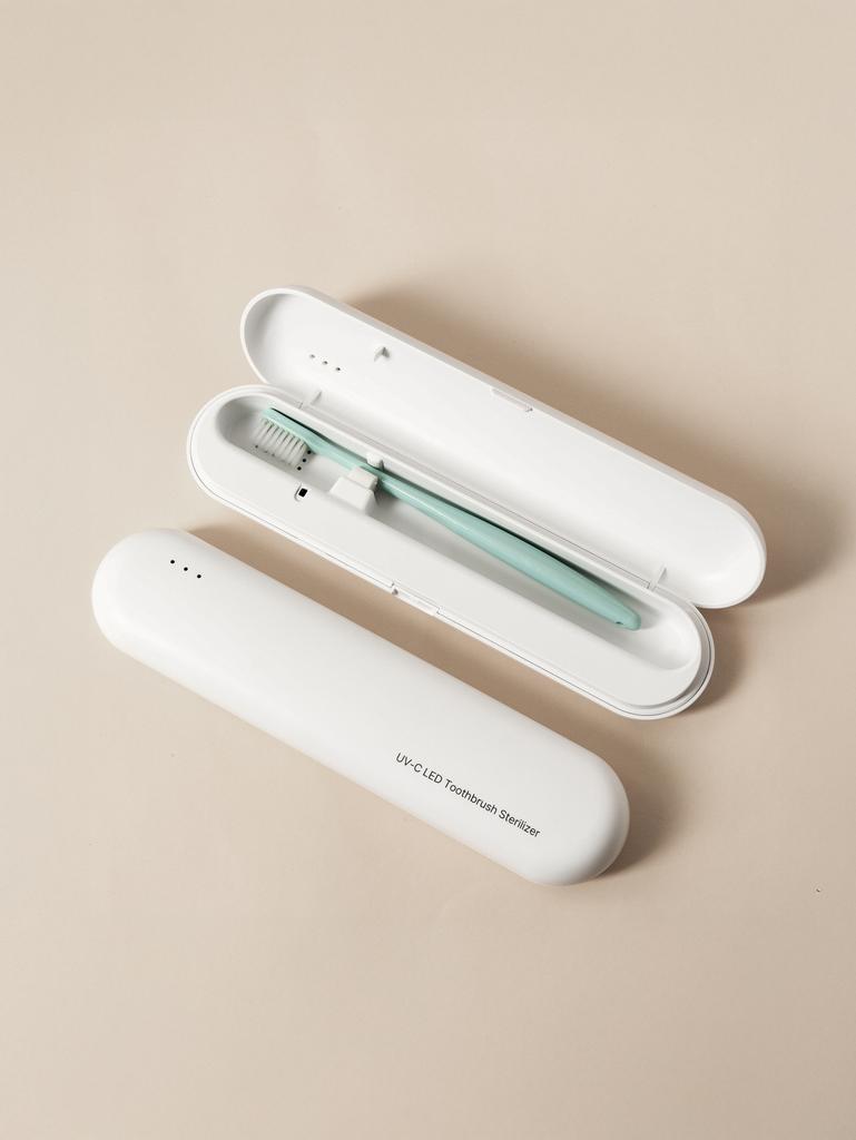 Portable UV Toothbrush Sterilizer
