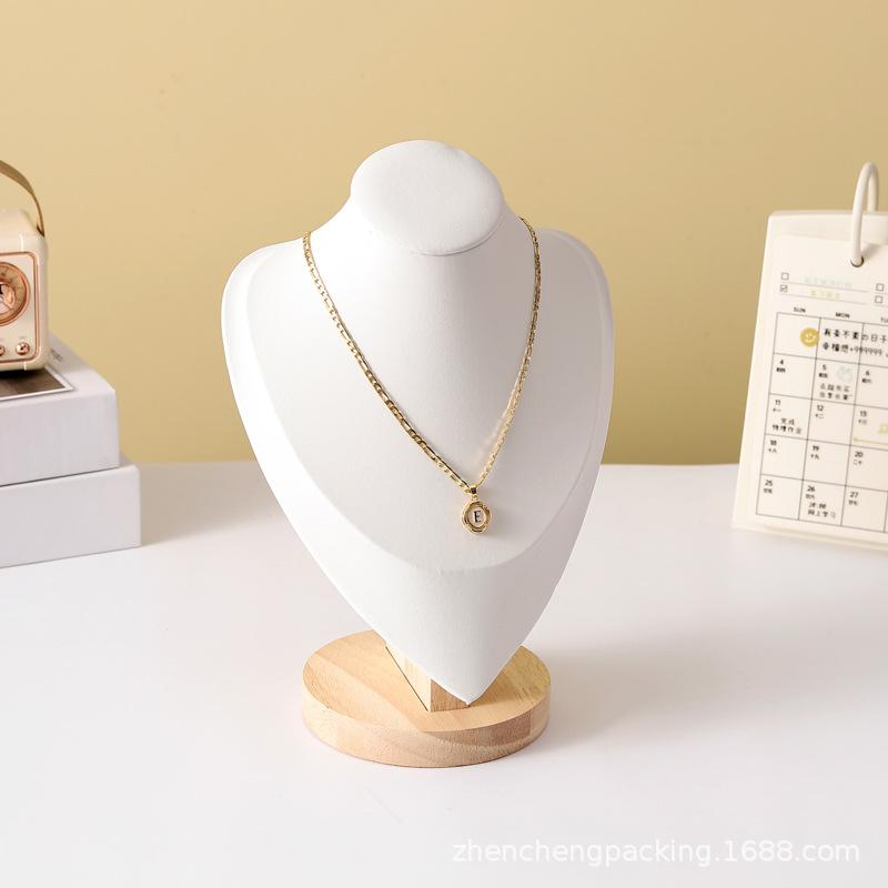 Stojan na portrétní náhrdelník z masivního dřeva přívěsek na náhrdelník přívěsek forma na krk stojan na vystavení šperky