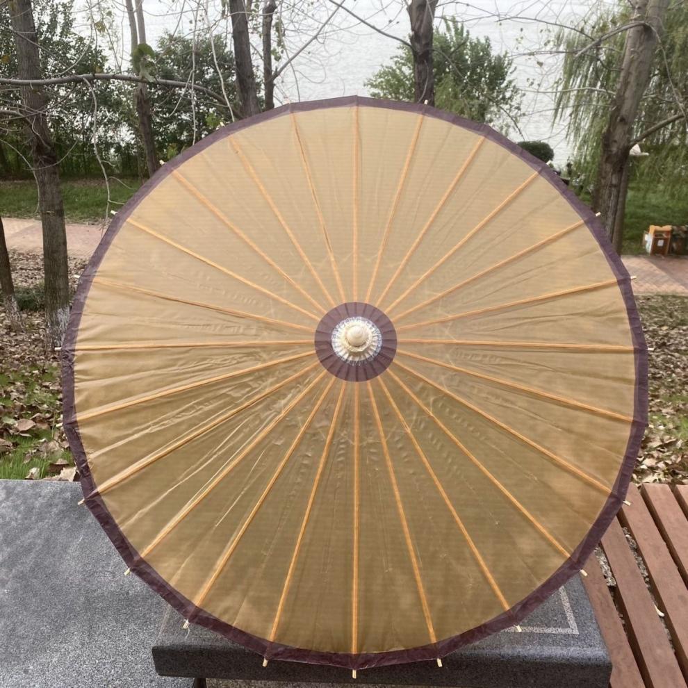 Handmade Jiangnan Oiled Paper Umbrella: Rainproof Tung Oil Umbrella for Hanfu & Cheongsam Decor