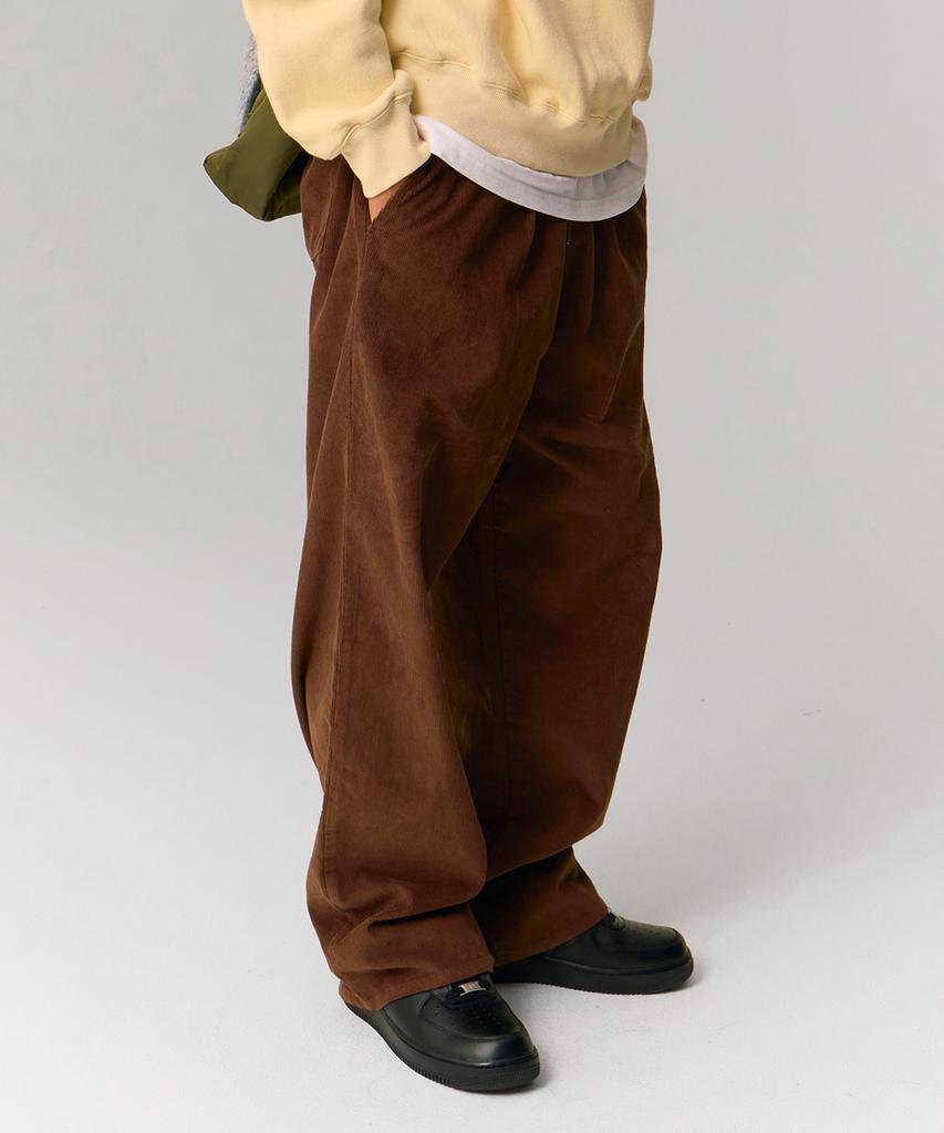URBANAGE Corduroy Single-Pleat Wide Elastic Pants_Brown