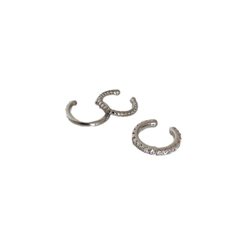 Elegant French Retro Ear Cuffs: No-Pierce Women's Clip-On Earrings