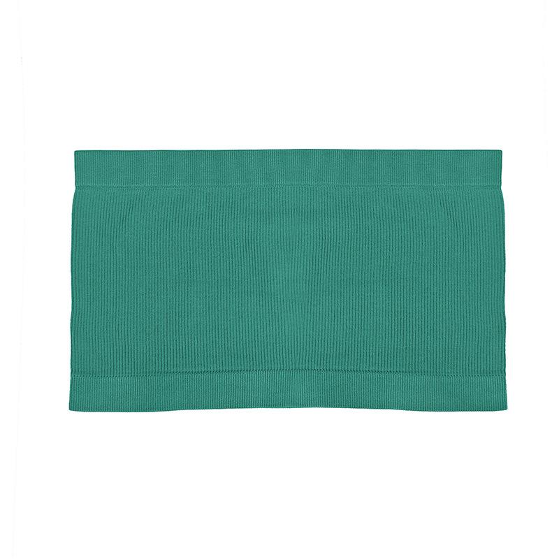 Large Size Thin Bra with A Strapless Base and A Straight Cut Inside To Prevent Light From Escaping and Leave No Trace