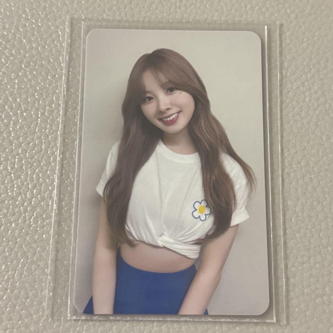 

[USED] NiziU Miihi ZOZO Marine Stadium 2nd Day Venue Limited Trading Card