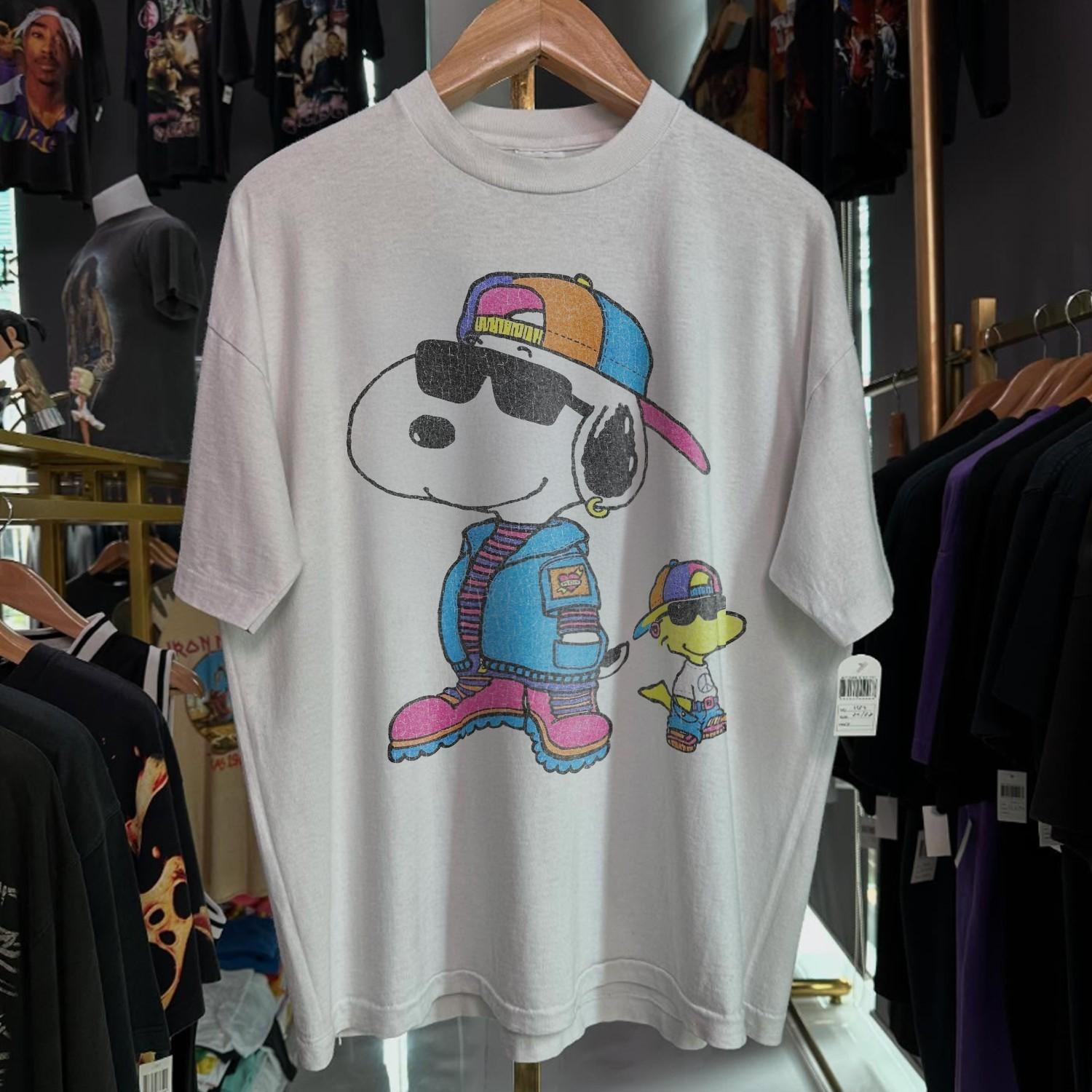 Snoopy Woodstock Hip Hop Aged T-Shirt White S L