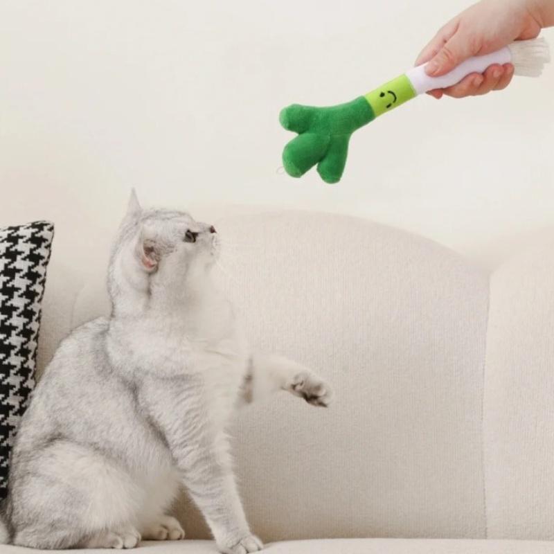 Plush Pet Chew Toy Bite Resistant Interactive Scallion Bell Sounding Dog Cat Teething Cleaning Play Supplies