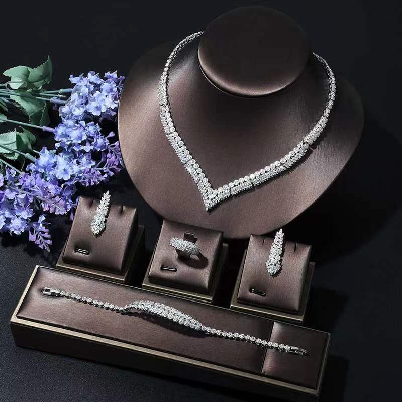 Luxury Women`s Classic 4-Piece Wedding Jewelry