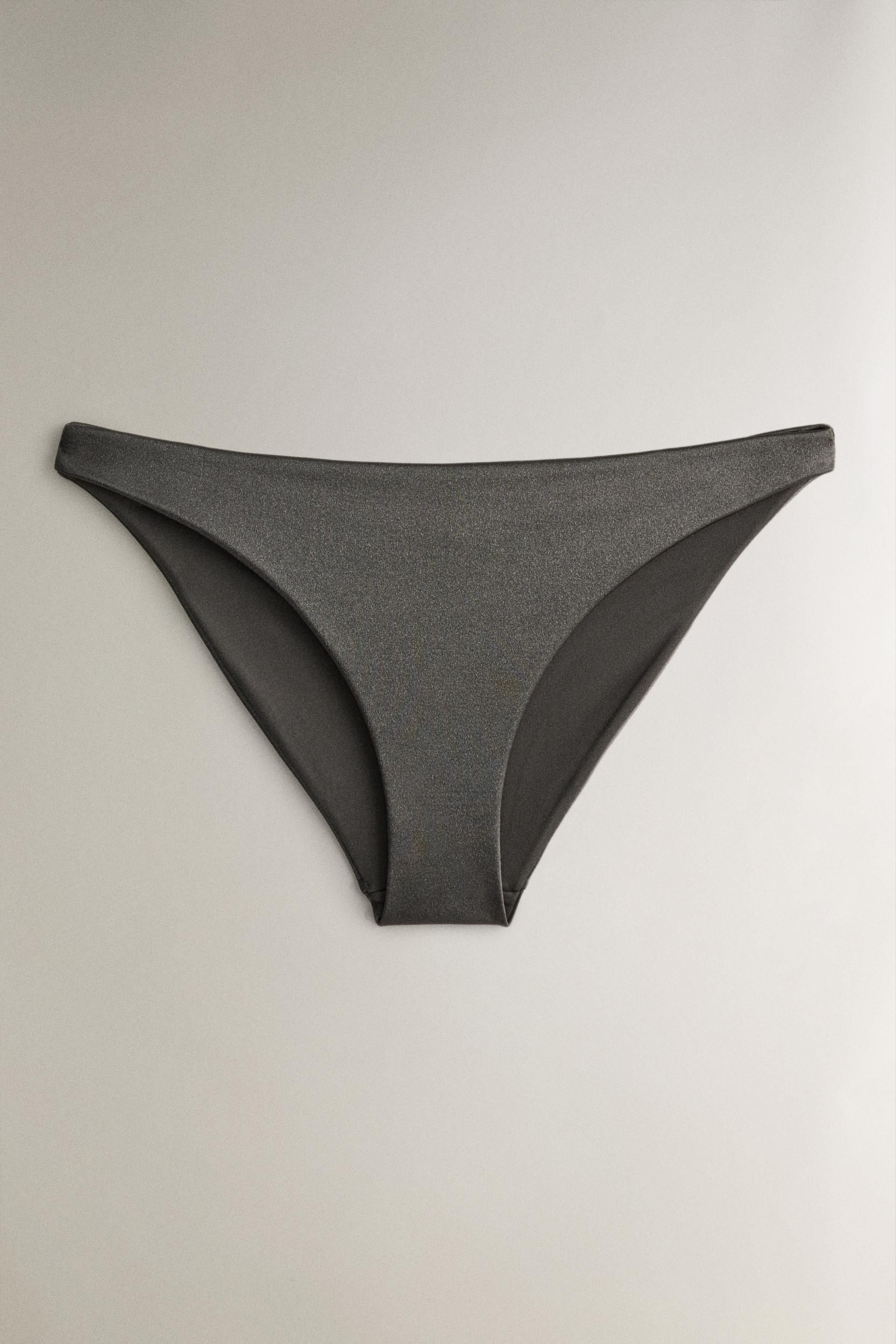 

АТЛАСНЫЕ ПЛЯЖНЫЕ ПЛАВКИ БИКИНИ