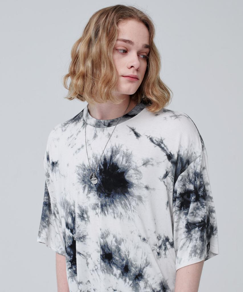 MOZMOZ Tie-Dye Rayon Oversized T-Shirt_Black