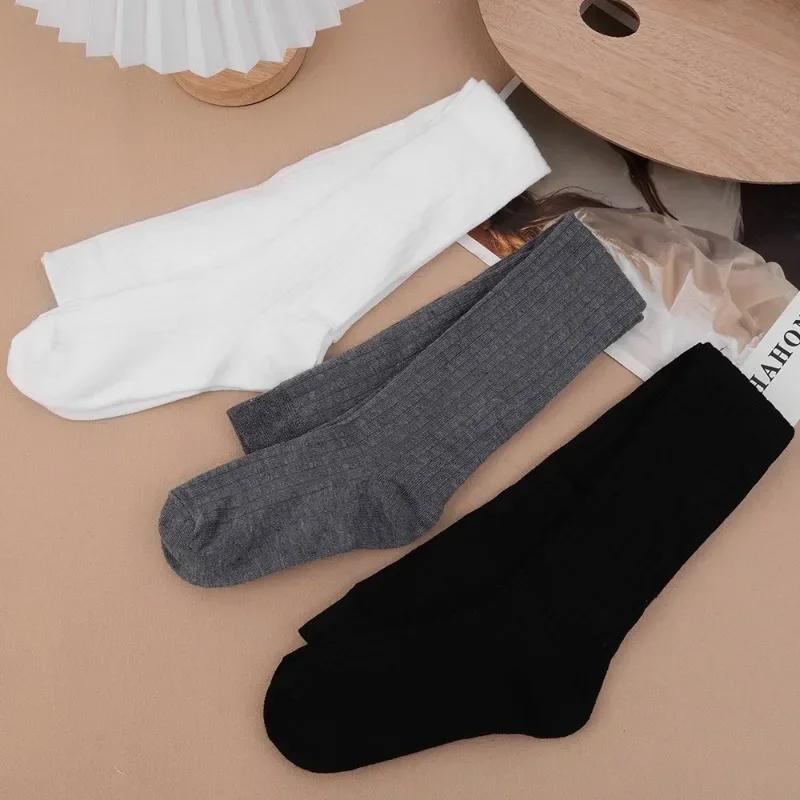 Calze da Donna Retrò Nuova Moda Autunno Casual Monocolore Stile Giapponese Calze Calde per Donna Morbide Invernali Al Ginocchio Lunghe