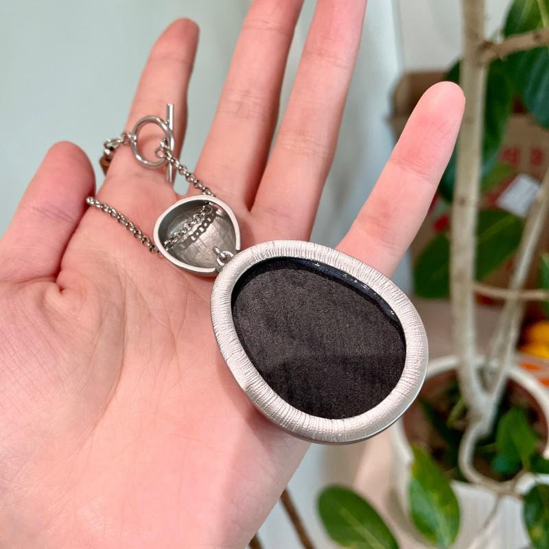 Trendy Late Autumn Wood Bead Pine Cone Pendant Necklace for Women