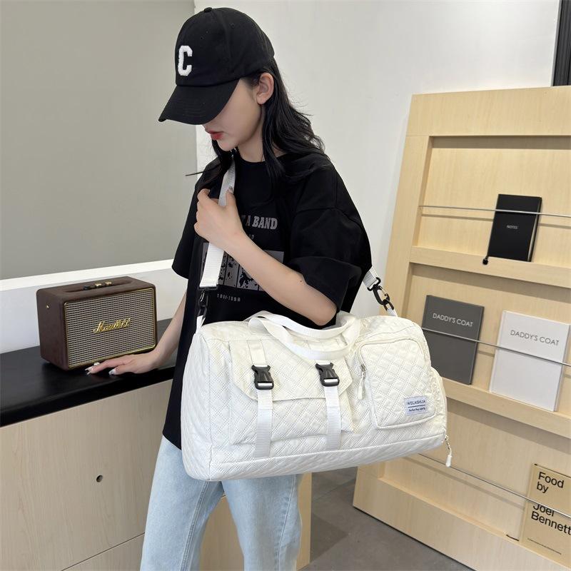 New fashion travel bag women's rhombus large-capacity handbag dry and wet separation swimming fitness bag yoga bag