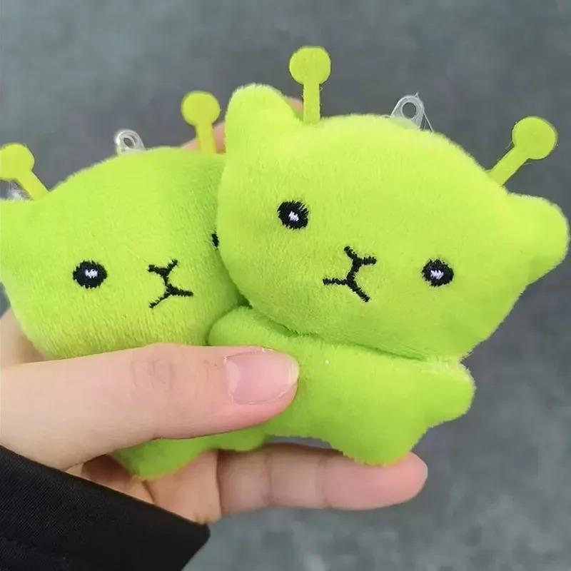 Bizarre Alien Cat Green Plush Toys Keychains Cute and Creative High-value Bag Hanging Keychains Doll Decoration Gift Giving
