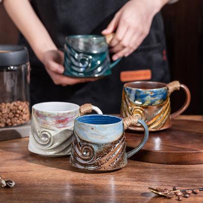 Tazza in Ceramica Fatta a Mano 320ml Tazza Vintage da Tè Caffè con Manico in Rattan Design Creativo a Spirale Smalto Gradiente Articoli per Bevande Decorazione per la Casa Regali