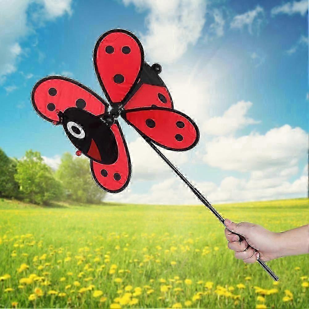 Dekorace na zahradní párty se 3D hmyzím větrníkem