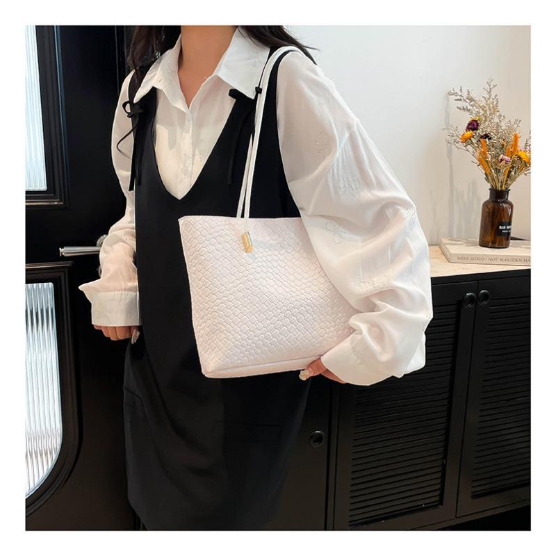 Grenzüberschreitende gewebte Handtasche mit großem Fassungsvermögen für Damen, 2025 neue Vintage- vielseitige Schultertasche mit Unterarmgriff und Tragetasche.