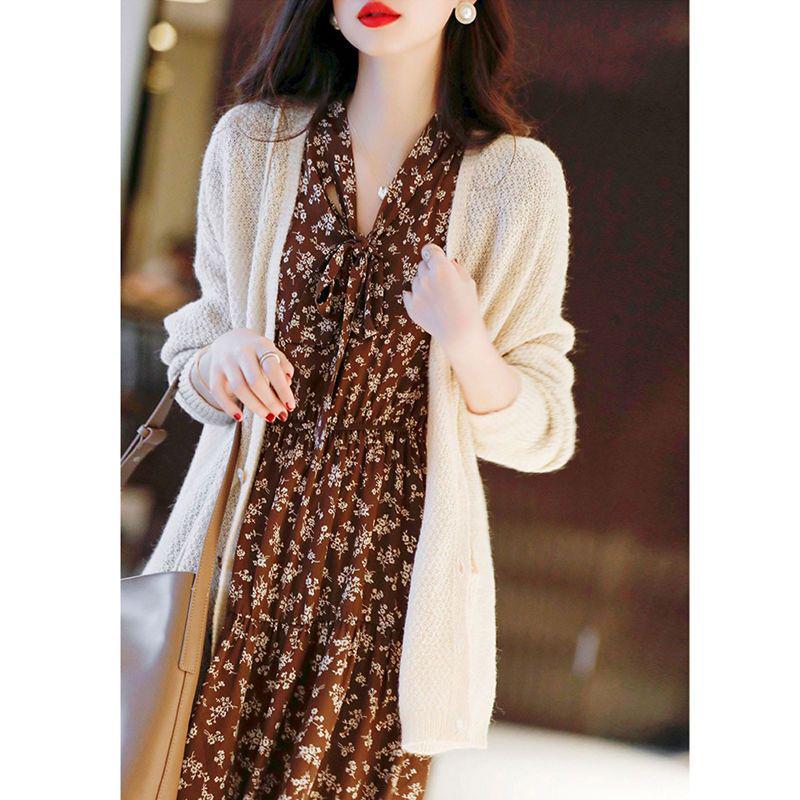 

Женский костюм-двойка в стиле ретро с цветочным принтом 2025 - Коллекция весна/осень S