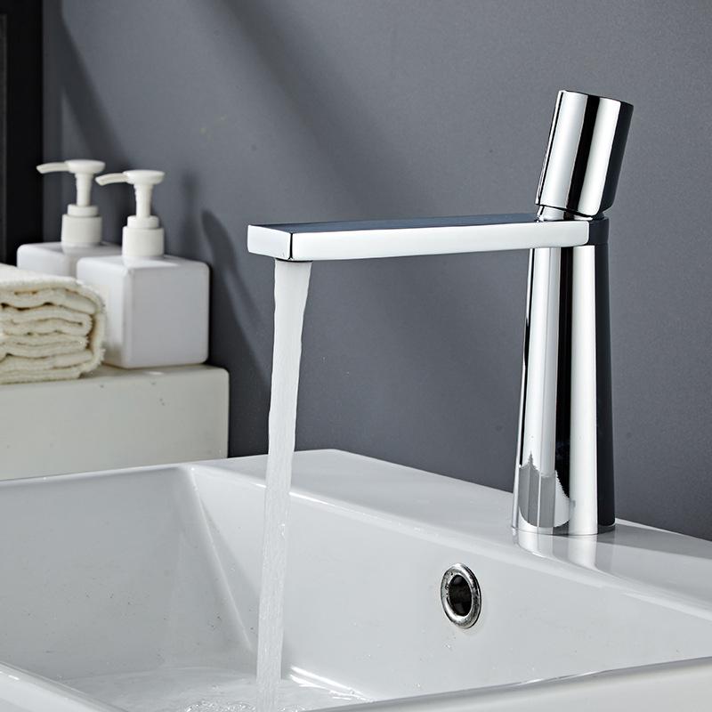 

Хромированный смеситель для раковины в ванной комнате, современный смеситель из нержавеющей стали, монтаж на столешницу, смесители для горячей и холодной воды, смеситель для раковины