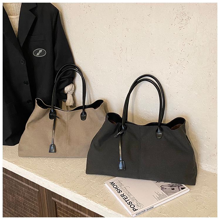 Premium sense large-capacity bag women's 2025 new fashion commuter versatile shoulder bag casual out tote bag