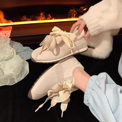 Scarpe da allenamento con plateau versatili in stile balletto da donna 2024 nuove in velluto calde casual sportive Scarpe Forrest Gump