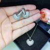 Simple Heart-Shaped Jewelry, Slightly Inlaid Aaa Zircon Super Flash Earrings Necklace Set.
