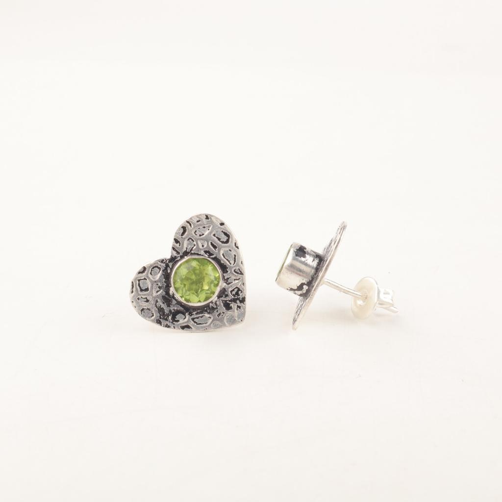 Natural Peridot Gemstone 925 Sterling Silver Jewelry Handmade Studs 0.6" For Her EE-143-8