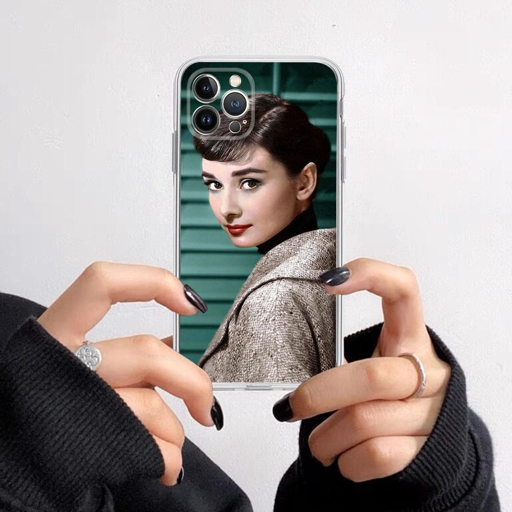 Audrey Hepburn Phone Case for iPhone 16 15 8 7 6 6S Plus X SE XR XS 14 11 12 13 Mini Pro Max Mobile Case