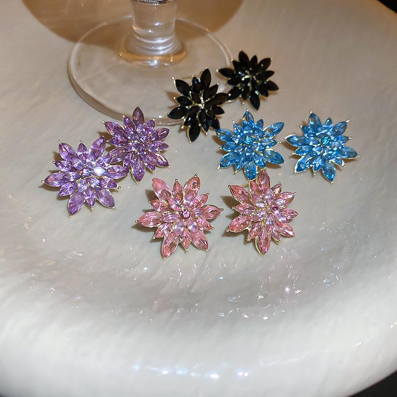 Luxury Shiny Pink Zircon Flower Stud Earrings for Women Exquisite Elegant Temperament Earrings Wedding Party Jewelry Gift