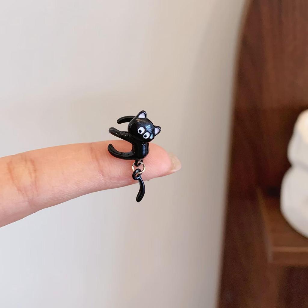 Adorable Black Kitten Stud Earrings: Silver Needle, Cute Tail Design for Women