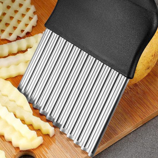 2Pcs Stainless Steel Crinkle Cutter for Potatoes Wave Blade Knife for Curly Fries Vegetable Chips Ergonomic Essential Kitchen Tool for French Fries