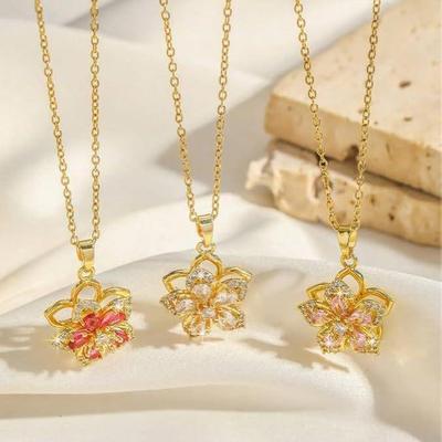 Elegante drehbare Blumenanhänger-Halskette mit Zirkonia-Besatz und Kupfer-Inlay