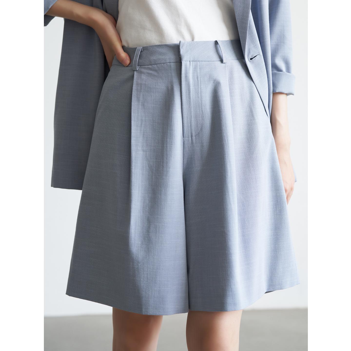 

Stylish Morning Mist Blue Linen Wide-Leg Bermuda Shorts for Women Extra Large