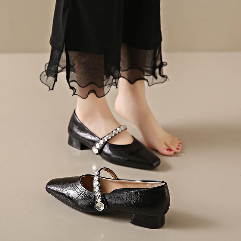 

New rhinestone one-word single shoes women s square head low heel elegant shining versatile flat shoes temperament women s shoes 34 чёрный
