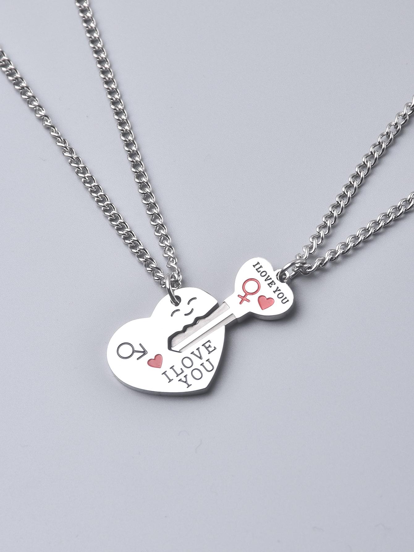 

A men s key pendant necklace made of stainless steel. Can be used as a jewelry gift. Suitable for daily wear and holiday gifts. one-size серебряный